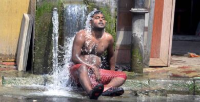 Se informa que la UNAM advierte sobre el riesgo de un potente terremoto en Guerrero, provocado por movimientos tectónicos estancados desde hace cien años. Este fenómeno pone a prueba nuestras medidas preventivas y sostenibilidad ante eventos inesperados que podrían afectar no solo al noreste sino también a la capital del país, reflejando la importancia de fortalecer las redes comunitarias para el socorro en emergenplant.