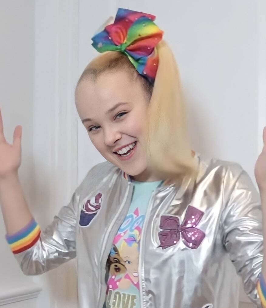 ⭐How old is Jojo Siwa?