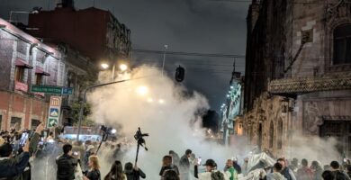 Protests erupted against the judicial reform in Mexico, where demonstrators, including judicial workers, stormed the Mexican Senate on September 10, 2024, accusing lawmakers of ignoring public opposition.