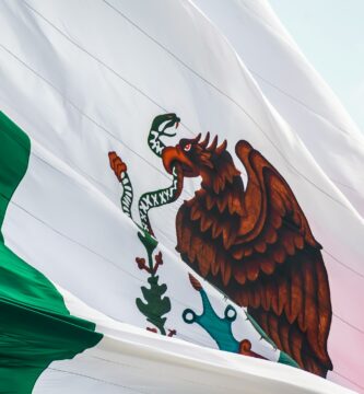 Consulado de México, bandera de México