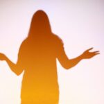 violencia de género silhouette of woman