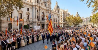 Descenso de la Real Senyera el 9 d'Octubre en el Día de la Comunitat Valenciana